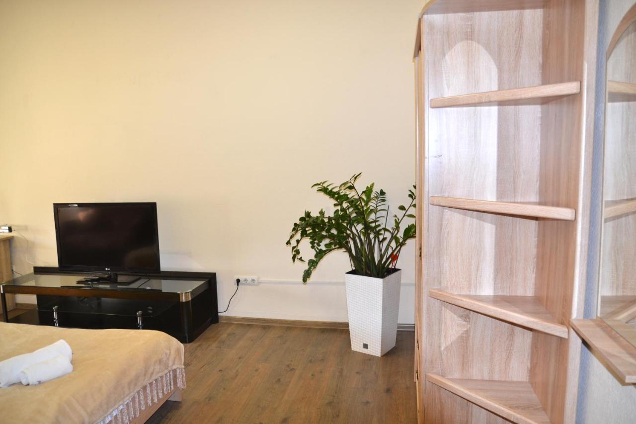 Coin Apartments&Poshtel Czernowitz Exterior foto