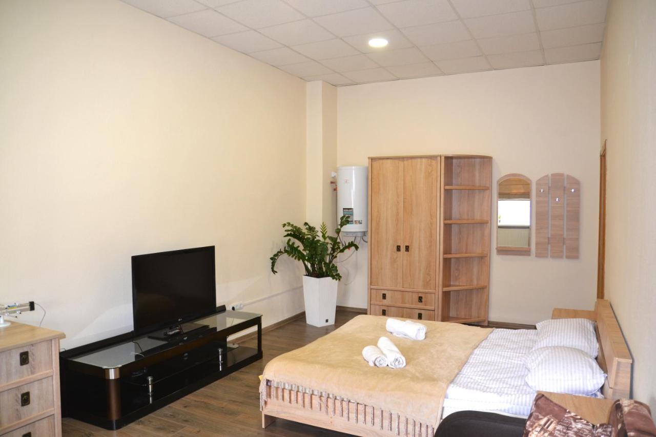 Coin Apartments&Poshtel Czernowitz Exterior foto